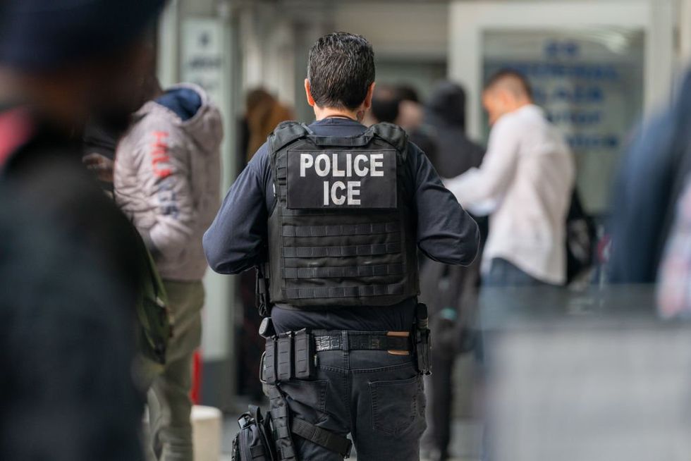 58,000 illegal aliens with criminal records reside in major sanctuary city: ICE