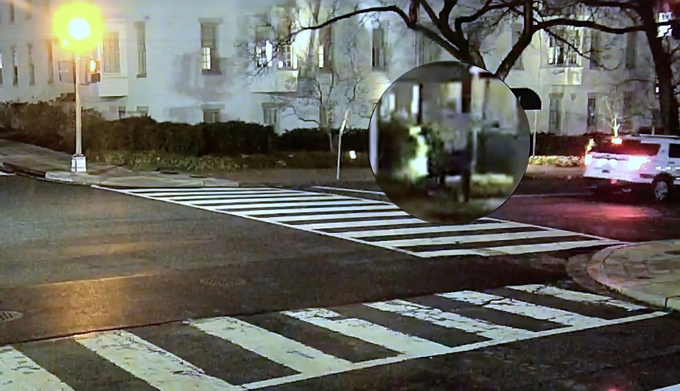 Capitol Police may have interacted with suspect during Jan. 5 pipe-bomb drop, video shows