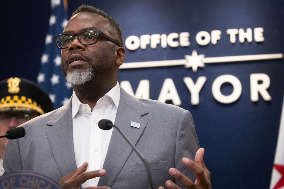 Chicago Mayor Johnson passes buck to feds over illegal alien sex offender living unchecked in city: 'That's their job'