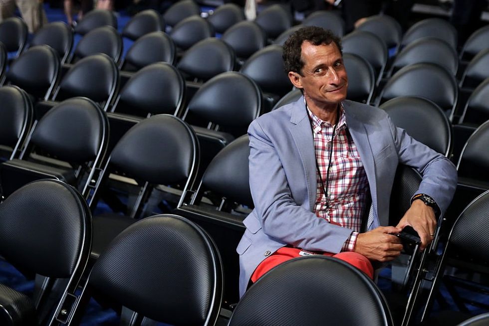 Clinton ally Anthony Weiner files to run for office in NYC, counting on voters to overlook child-sexting conviction