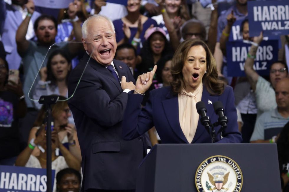 Harris and Walz’s first dance (to a Republican tune)