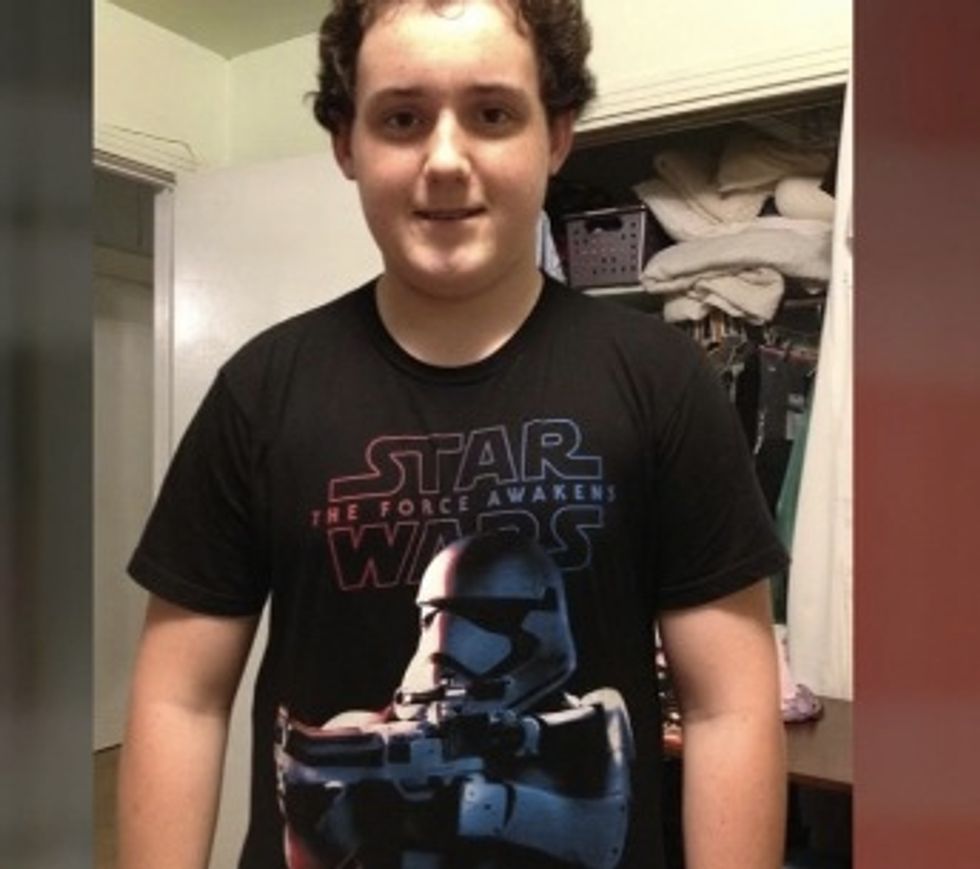 His Star Wars T-Shirt Includes a Character Holding a 'Gun.' His Father Is Calling School's Response 'Political Correctness Run Amok.