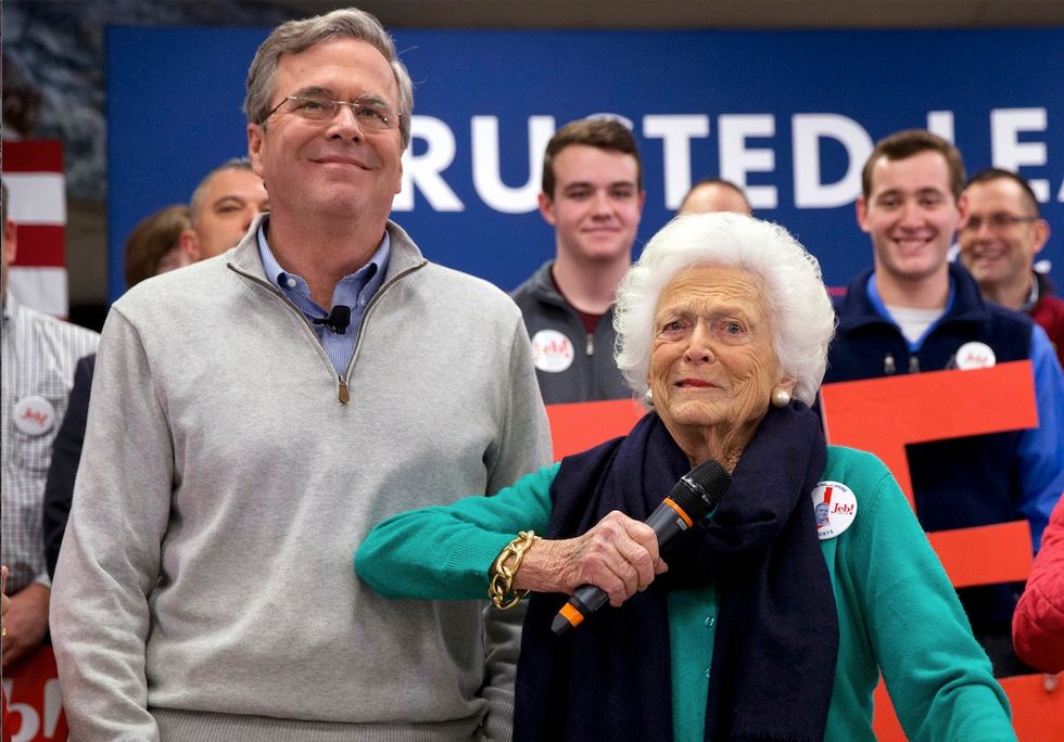 Barbara Bush Campaigns for Jeb Bush in New Hampshire 