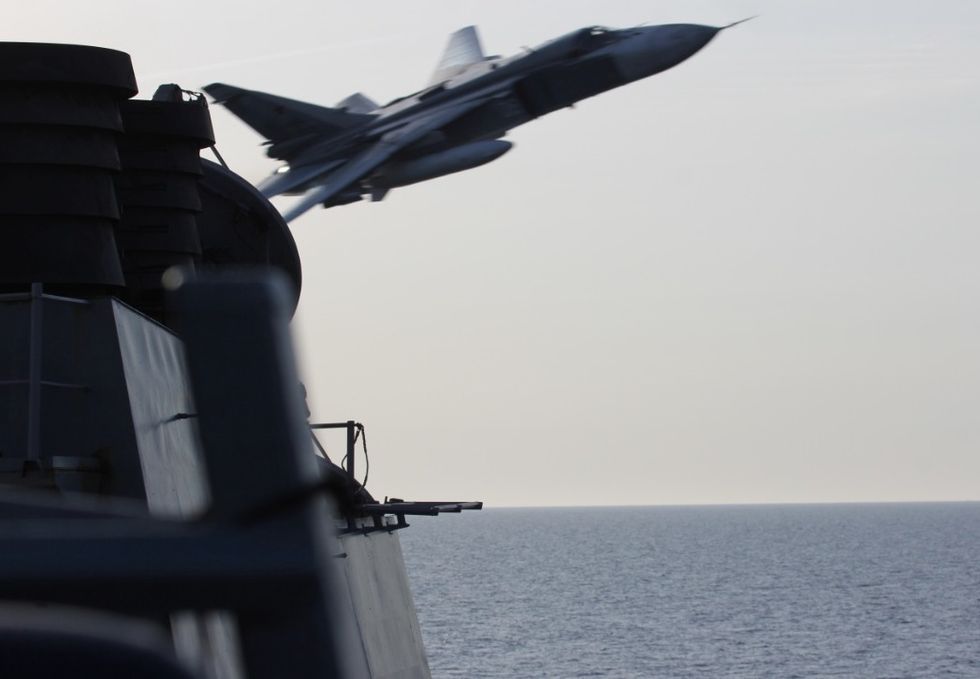 U.S. Says Russian Planes Buzzed Navy Ship Multiple Times in Baltic Sea