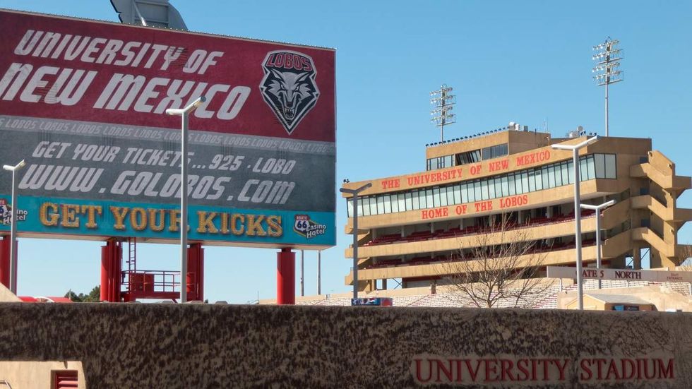 Man gets permanently banned from UNM library for asking a woman on a date