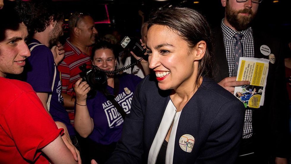 Dem congressional nominee Ocasio-Cortez claims she's not pushing 'Democratic Socialist' label