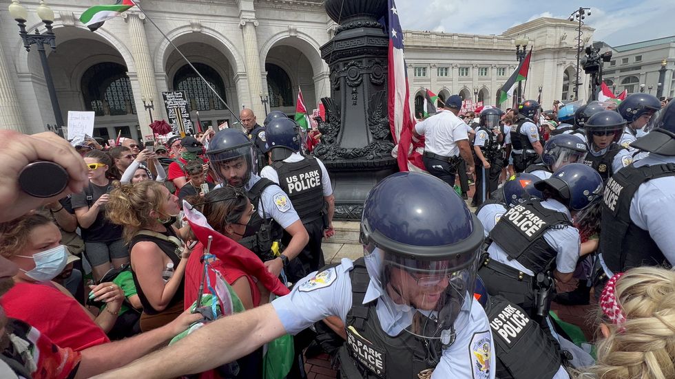 US Park Police union reveals why few arrests were made during anti-Israel riot in DC