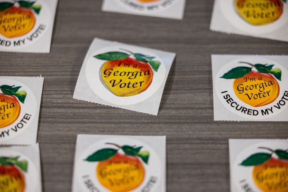 5 voting locations in Georgia receive bomb threats, voting suspended