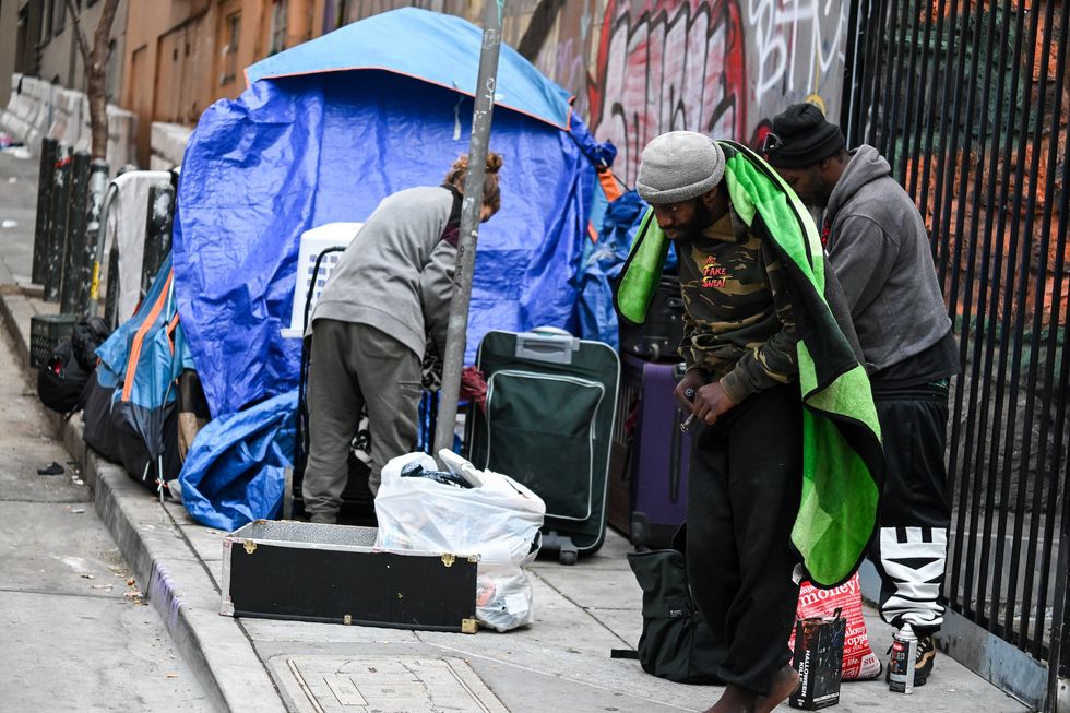 Video of parking ticket and drug abusers in San Francisco exposes law enforcement hypocrisy