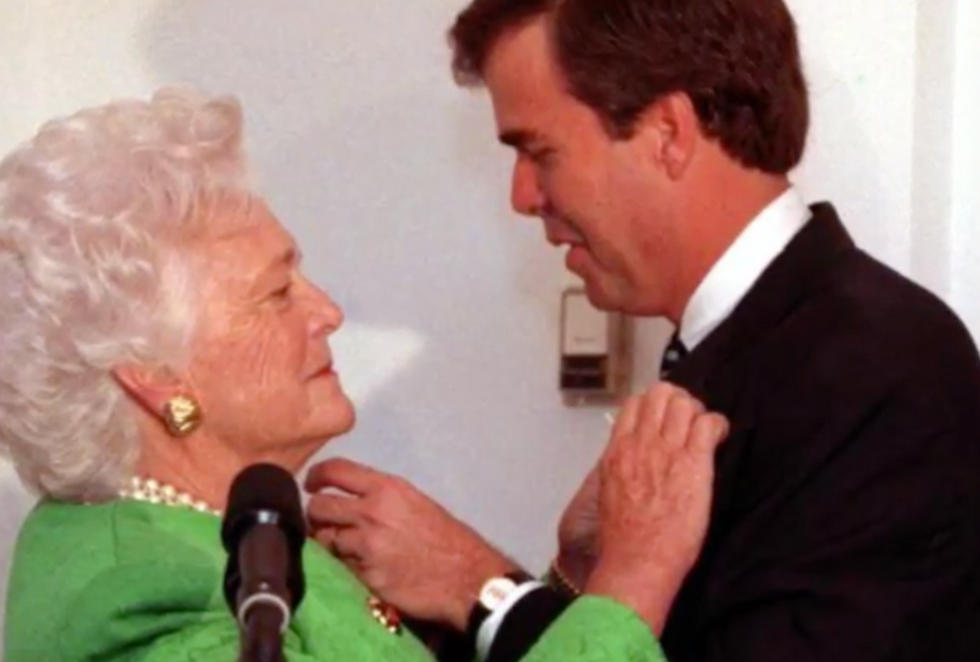 Donald Trump Takes a Shot at Jeb Bush Using His Own Mother’s Words: 'Even Barbara Bush Agrees With Me\