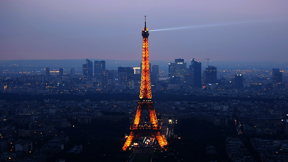 French president has a special invitation for US scientists