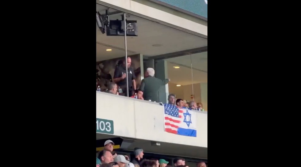 Video: Security rips down Israel-US flag at Philadelphia Eagles game ...