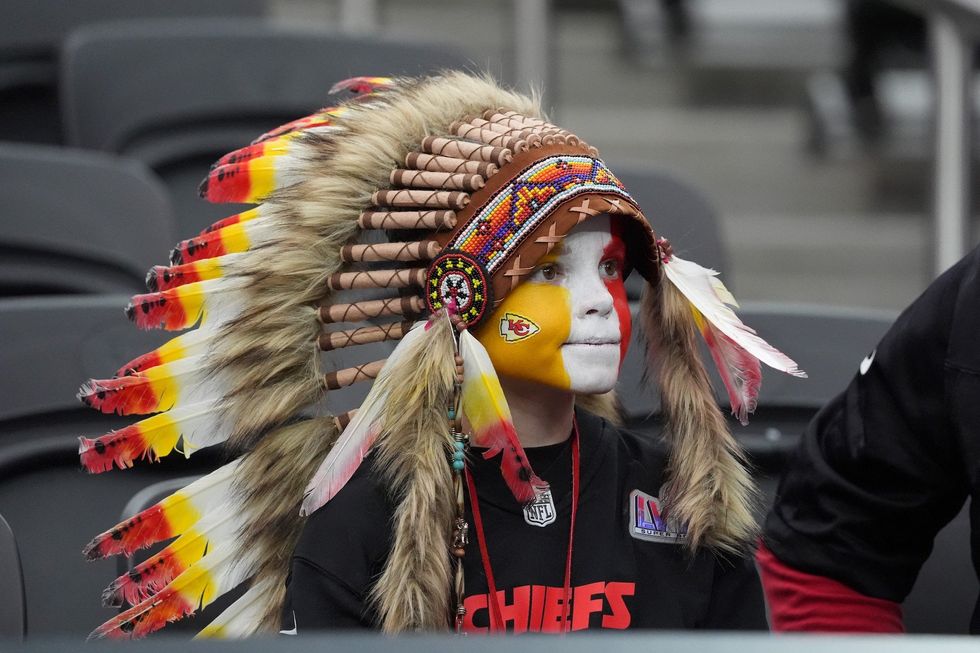 Judge slaps down motion to dismiss lawsuit against Deadspin for falsely accusing young Chiefs fan of racism