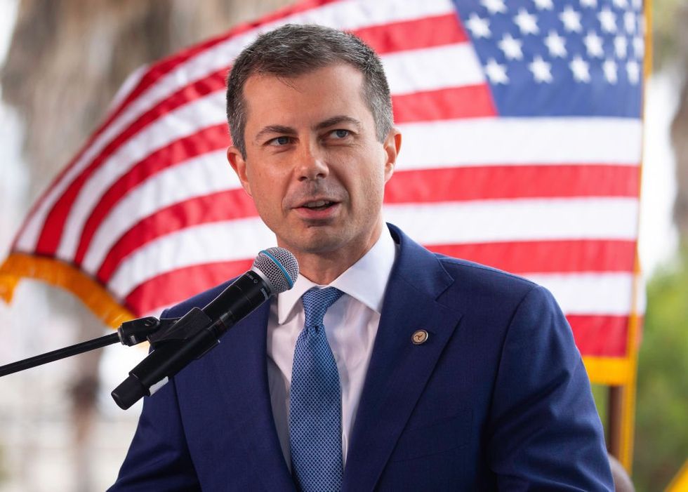 Mayor Pete orders citizens to stop using drones to find stranded victims as feds fumble hurricane response