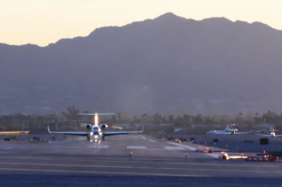 Video shows deadly plane crash at Arizona airport involving jet of '80s rocker